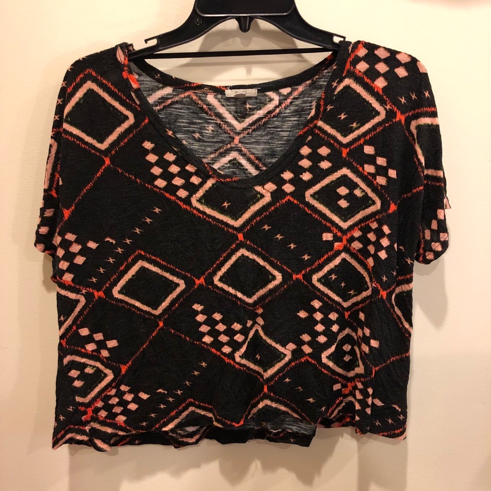 Ecoté Patterned Crop Top